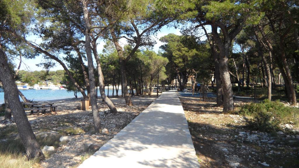 Apartments Juric - Zablaće エクステリア 写真