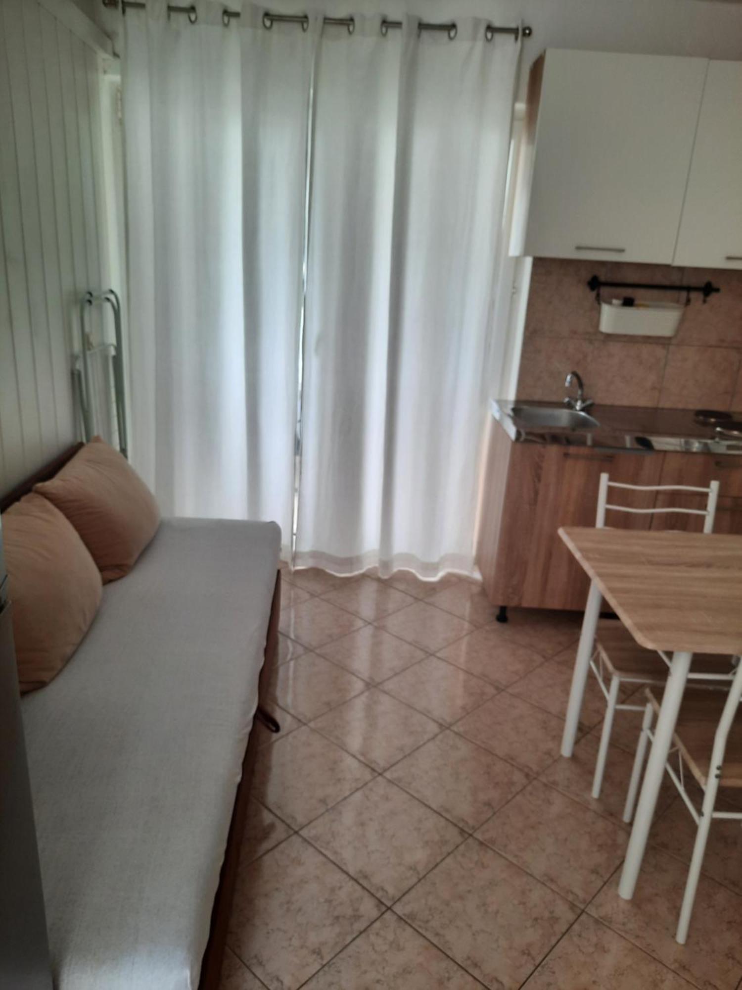 Apartments Juric - Zablaće 部屋 写真