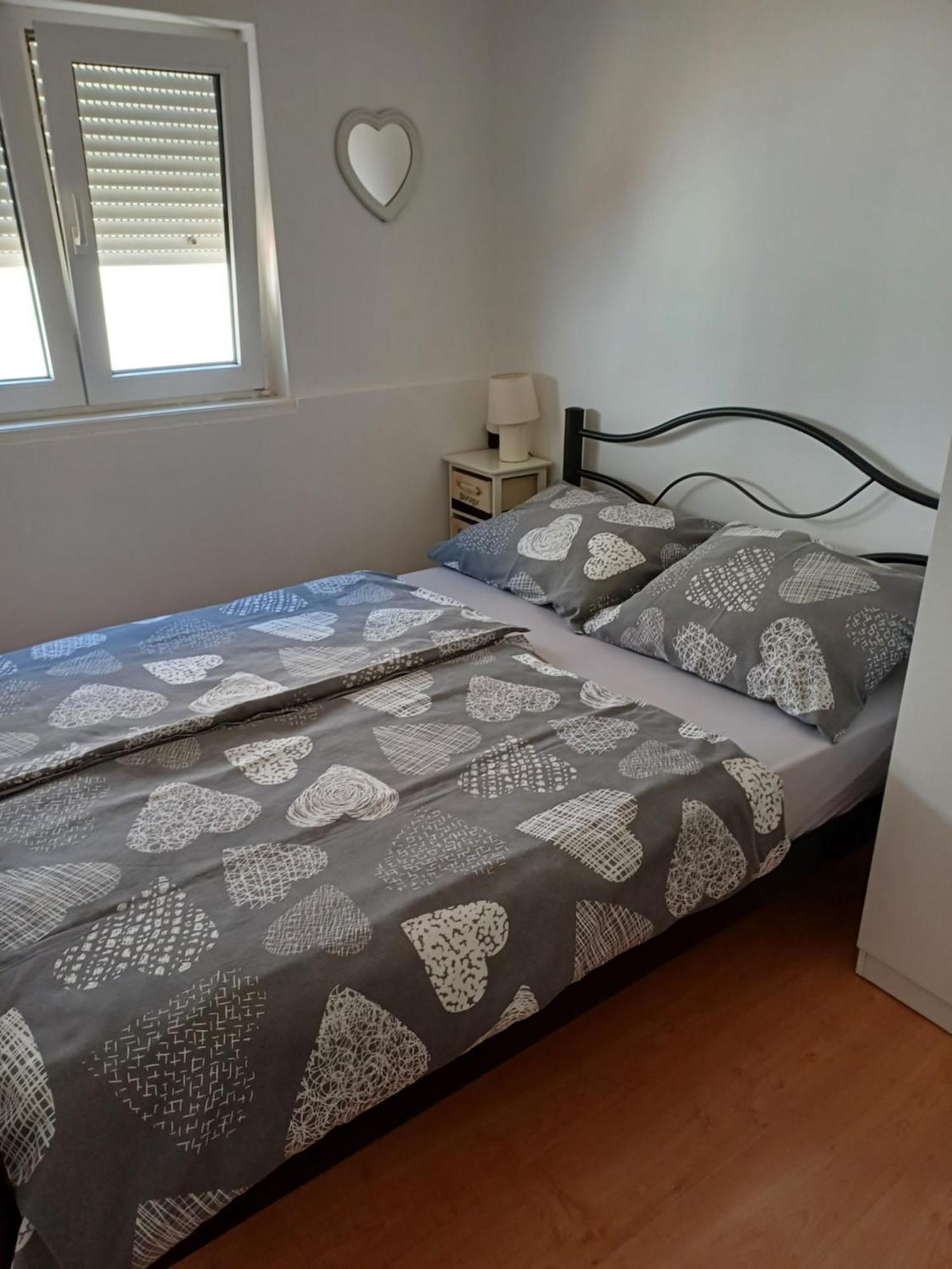 Apartments Juric - Zablaće エクステリア 写真