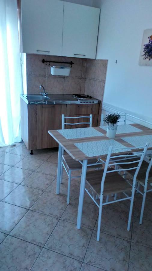 Apartments Juric - Zablaće エクステリア 写真