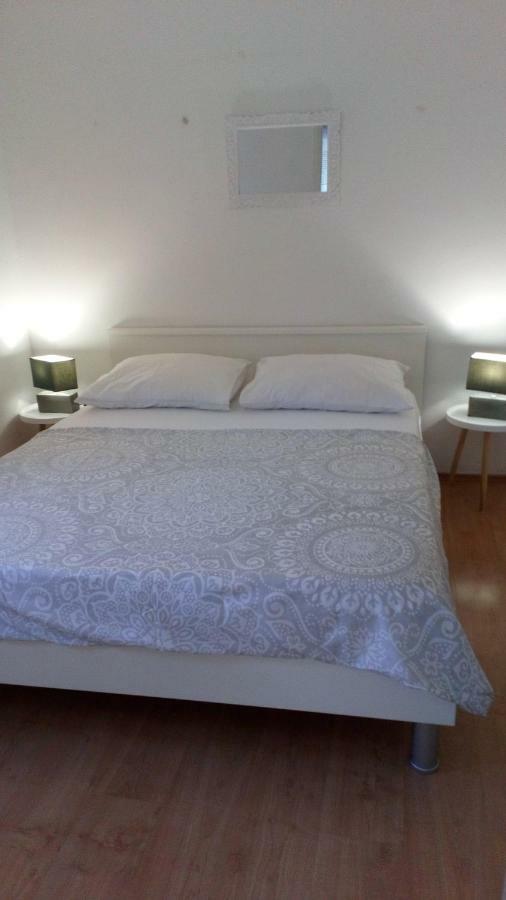Apartments Juric - Zablaće エクステリア 写真